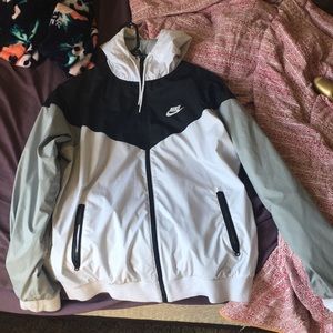 Nike Wind Breaker